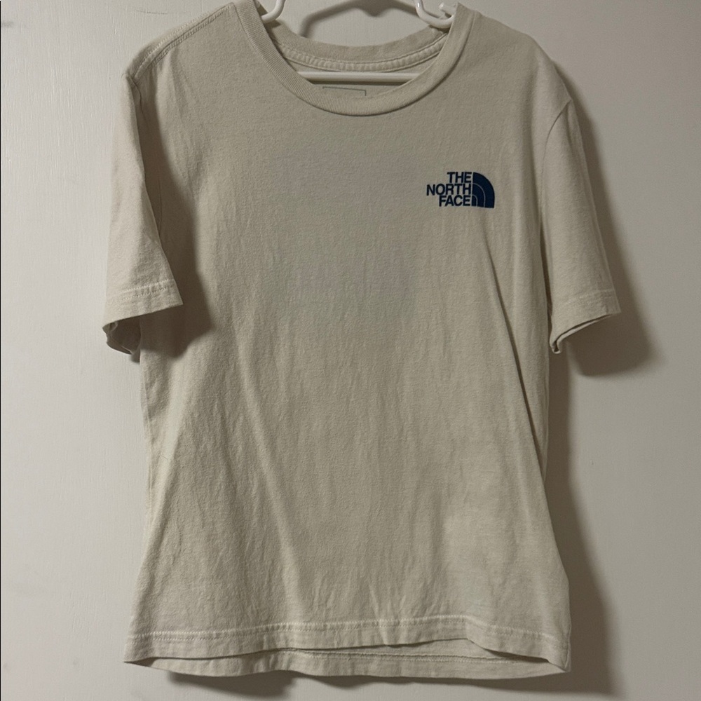 The North Face Boys Small (7-8) Short-Sleeve Never Stop Exploring Tee in Cream